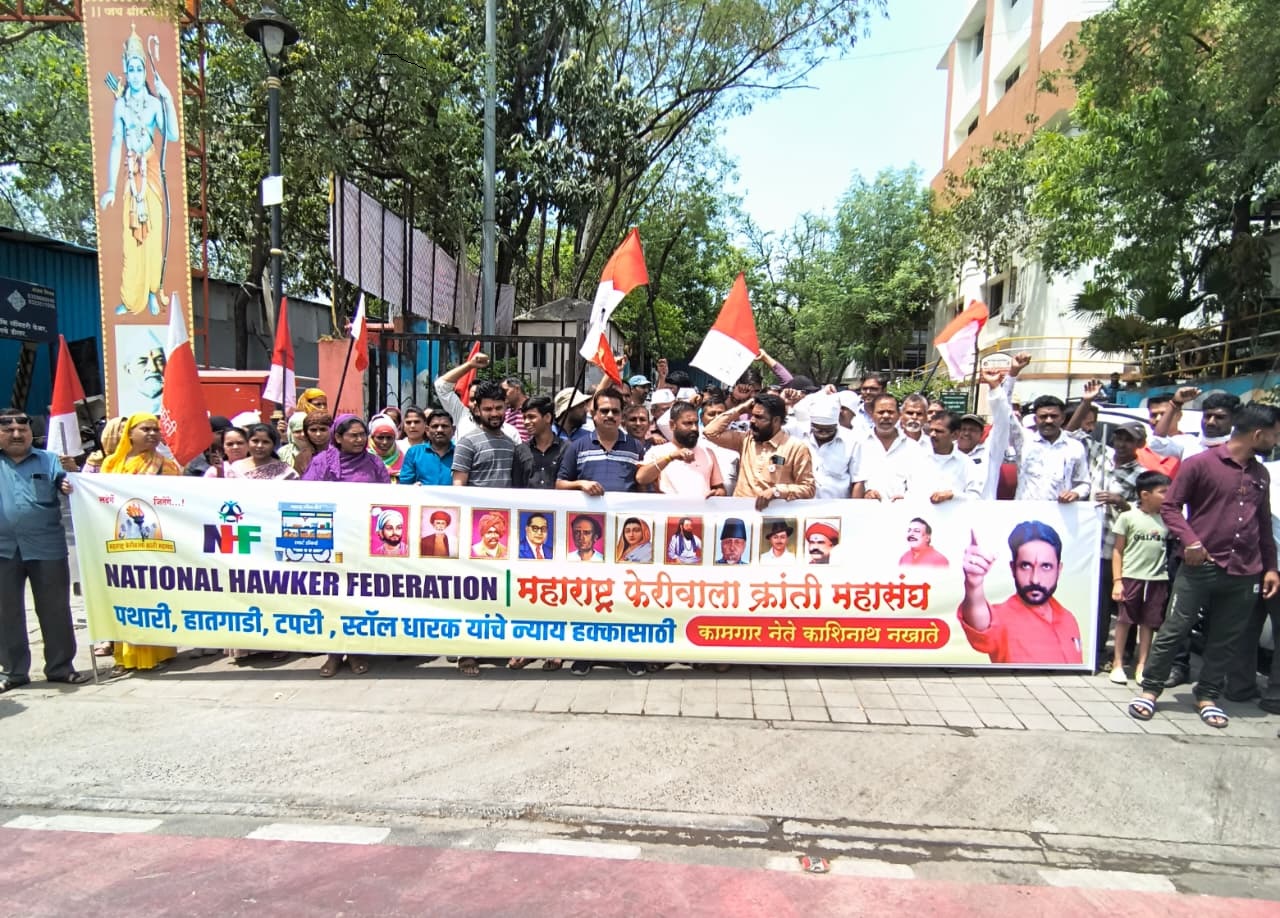 Hawkers Storm Civic Office Over “Unjust” Crackdown