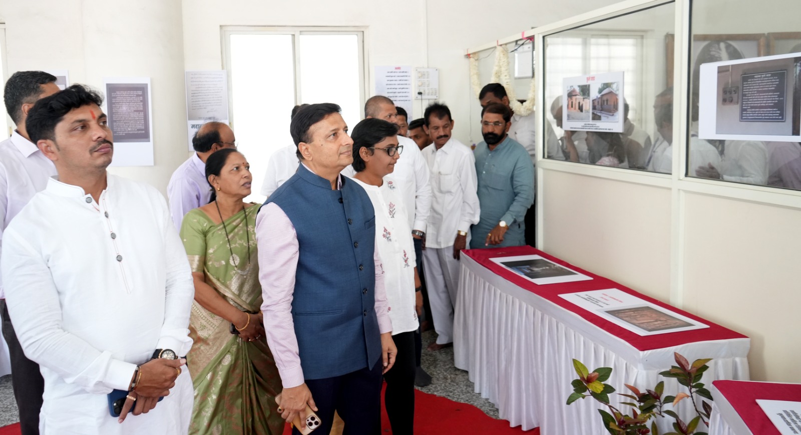 Rare Photo Exhibition Celebrates Phule-Ambedkar Legacy in Pimpri