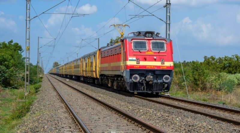 Central Railway Announces Pune–Ghazipur Special Trains for Summer Rush