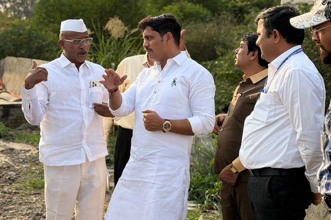 Take Strict Action Against Sewage Discharge into Rivers : Mayor Ravi Landge