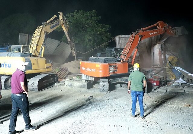 PCMC Demolishes Illegal Constructions in Kudalwadi and Jadhavwadi