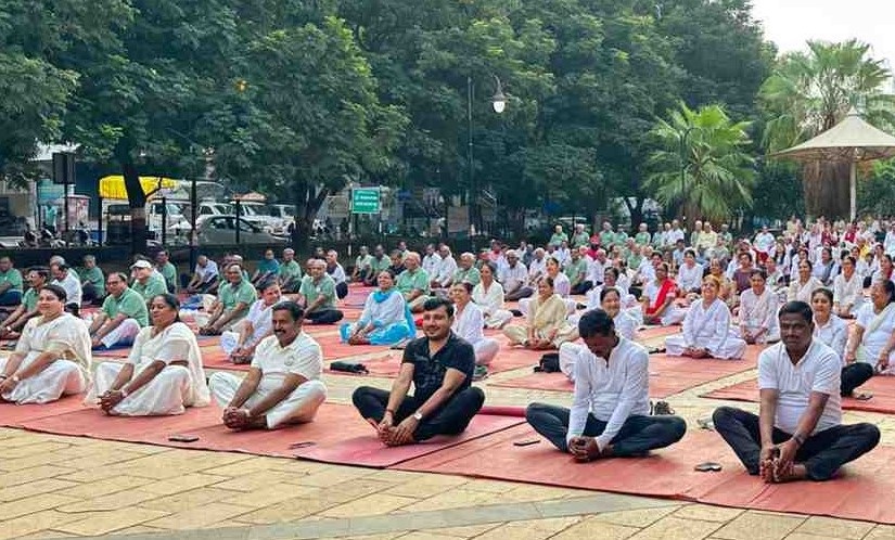 Collective Yoga and Pranayama Session Held at Shiv Chhatrapati Linear Urban Garden