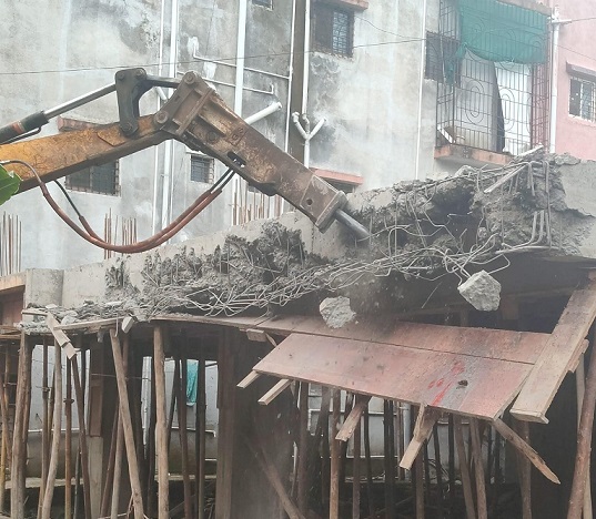 PCMC removes 83,000 sq ft of illegal structures, encroachments