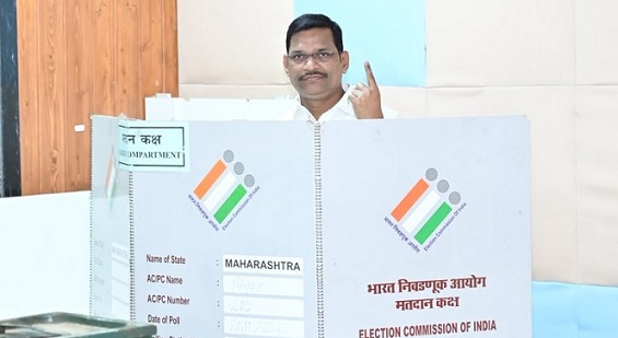 MLA Shankar Jagtap Casts Vote in Pune Graduates’ Constituency Election