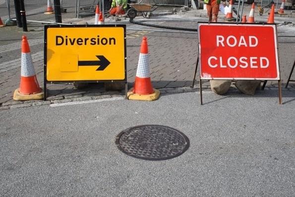 Traffic Diversion on Wakad Road for Ongoing Concretisation Work