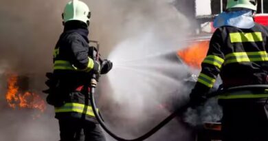 Fire Breaks Out at Eatery in Walhekarwadi